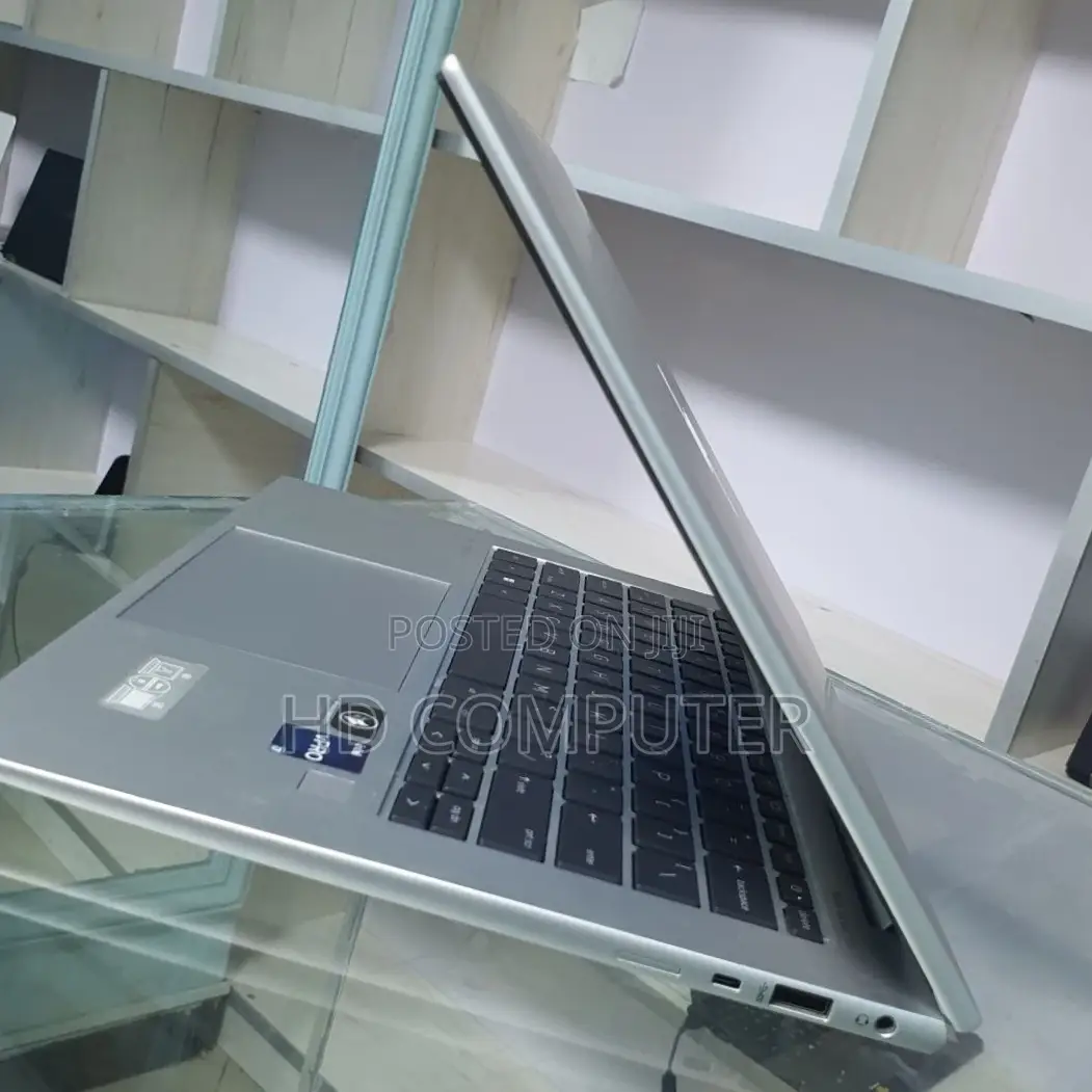 New Laptop Dell Inspiron 15 16GB Intel Core I7 SSD 512GB