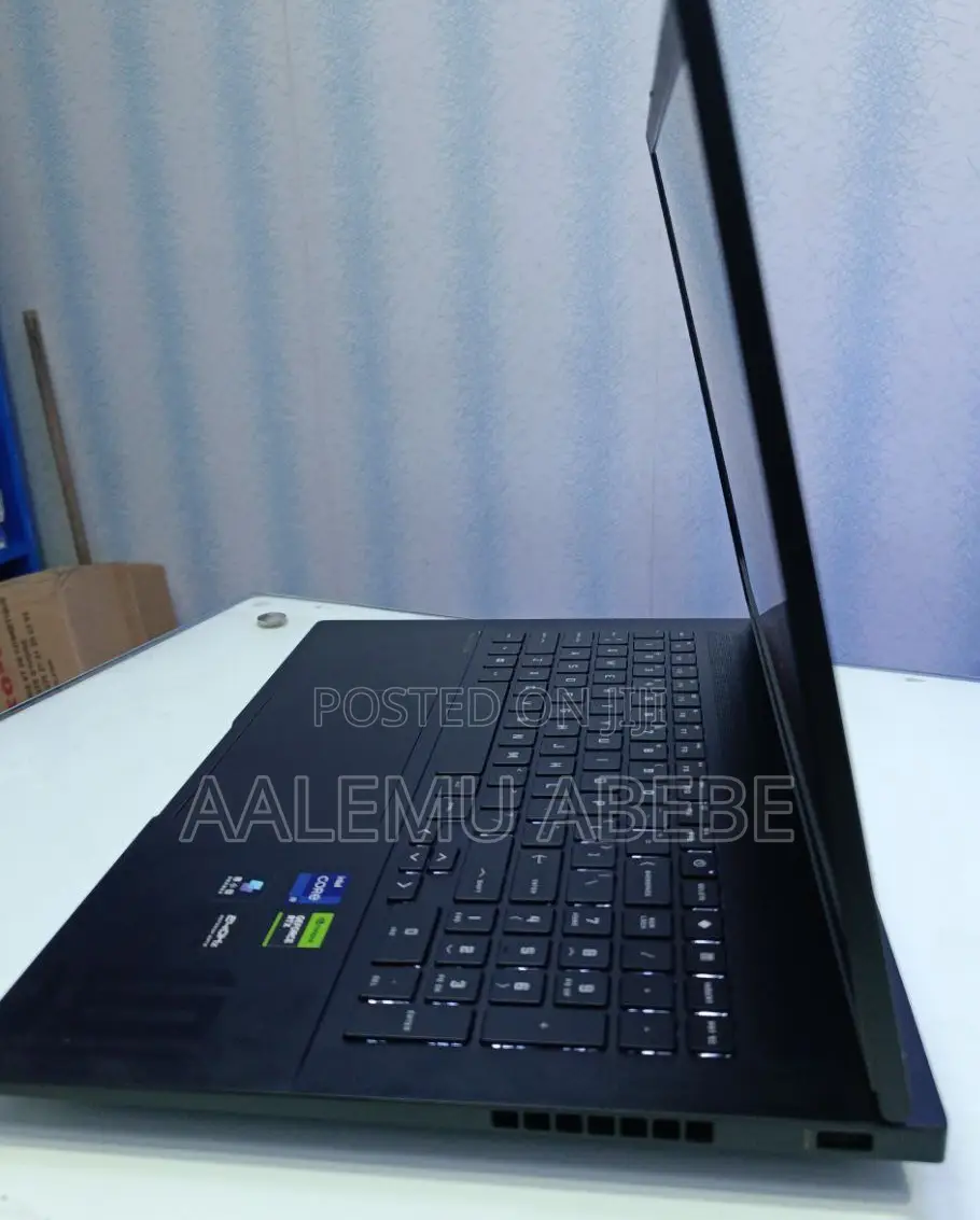 New Laptop HP Omen 16 16GB Intel Core I9 SSD 1T