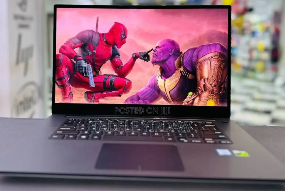 New Laptop Dell Precision 15 3520 16GB Intel Core I7 SSD 512GB