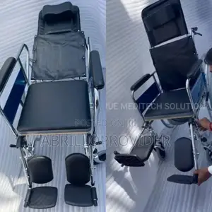 Multifunctional Upto 150kgs Black Foldable Wheelchair 809b