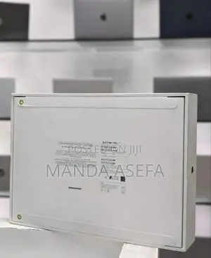 Photo - New Laptop Apple MacBook Pro 18GB Apple M3 SSD 512GB