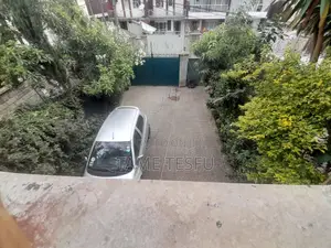 Furnished 4bdrm House in Bolemedanialem for sale