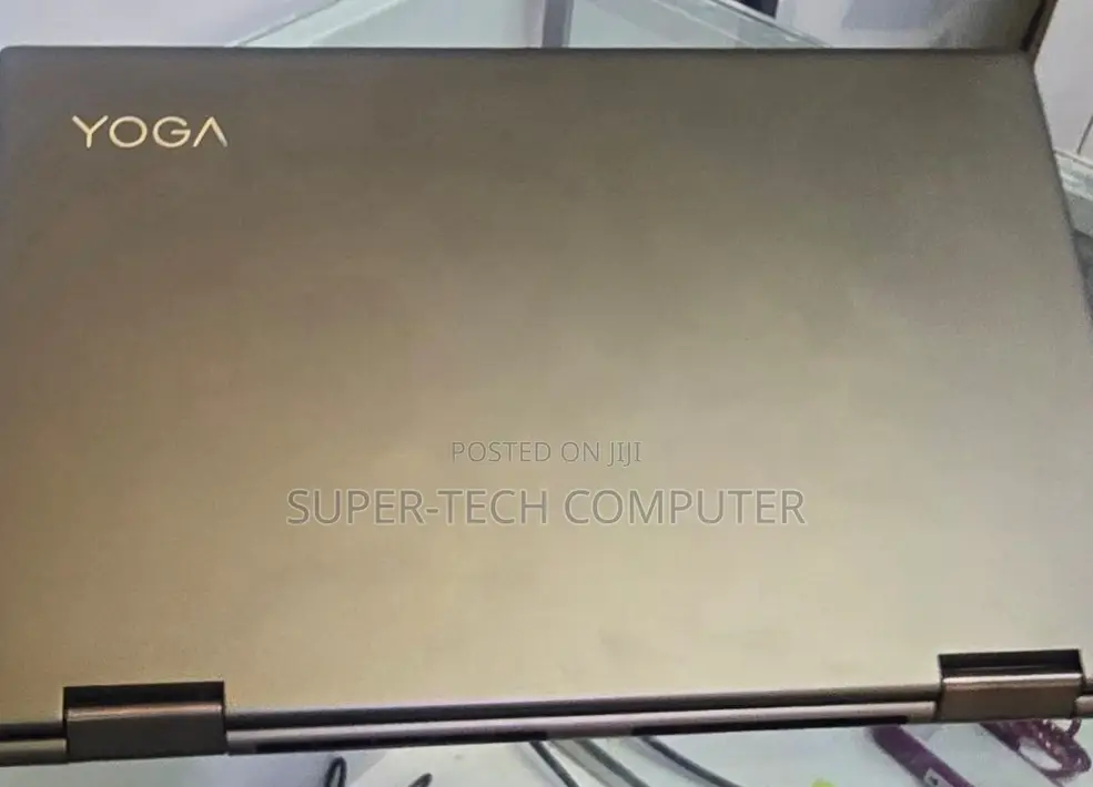 New Laptop Lenovo Yoga 710 12GB Intel Core I5 SSD 512GB