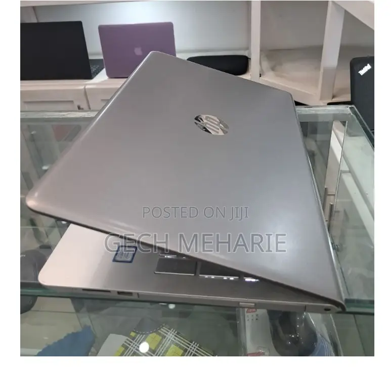 New Laptop HP Pavilion 15 12GB Intel Core I5 SSD 256GB