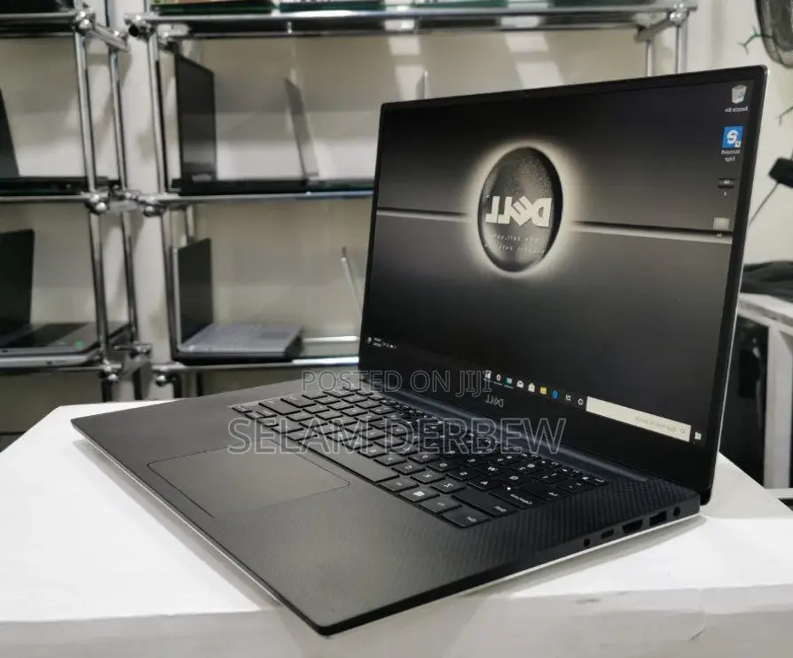 New Laptop Dell Precision 5530 16GB Intel Core I7 SSD 512GB
