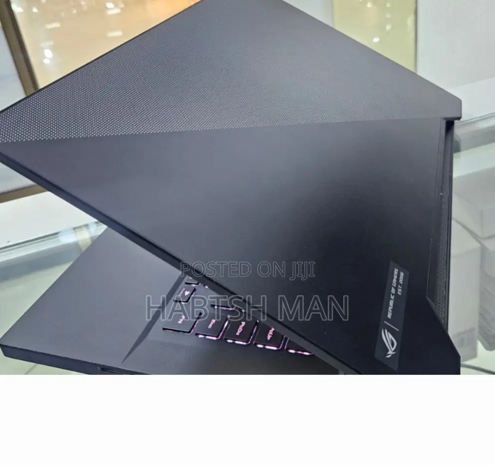 New Laptop Asus ROG Strix G15 16GB Intel Core i7 SSD 1T