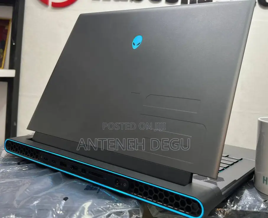 New Laptop Dell Alienware 15 R3 16GB Intel Core I7 SSD 1T