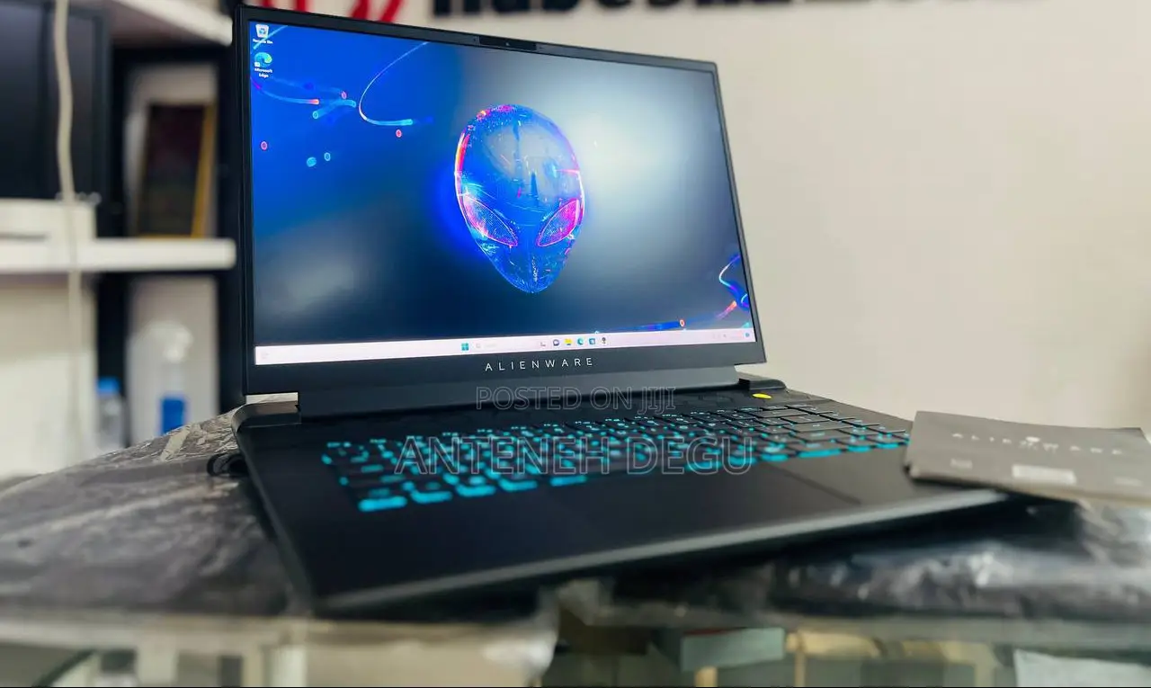 New Laptop Dell Alienware 15 R3 16GB Intel Core I7 SSD 1T