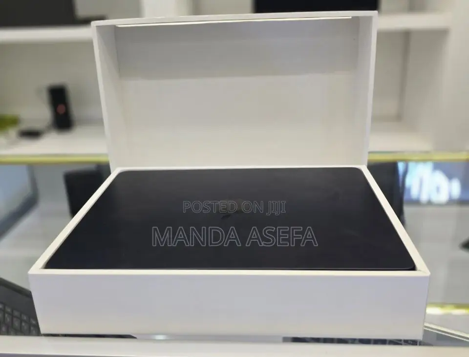 New Laptop Apple MacBook Air 8GB Apple M2 SSD 256GB