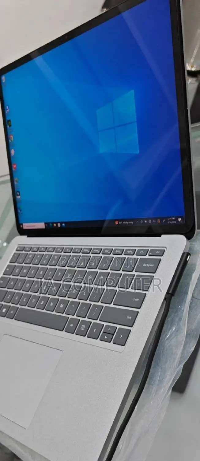 New Laptop Microsoft Surface Pro 9 16GB Intel Core I7 SSD 1T