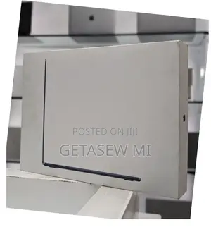 Photo - New Laptop Apple MacBook Air 2022 M2 8GB Apple M2 SSD 512GB