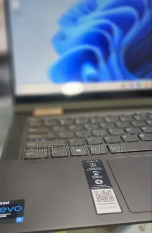 New Laptop Lenovo Yoga C740 12GB Intel Core I5 SSD 512GB