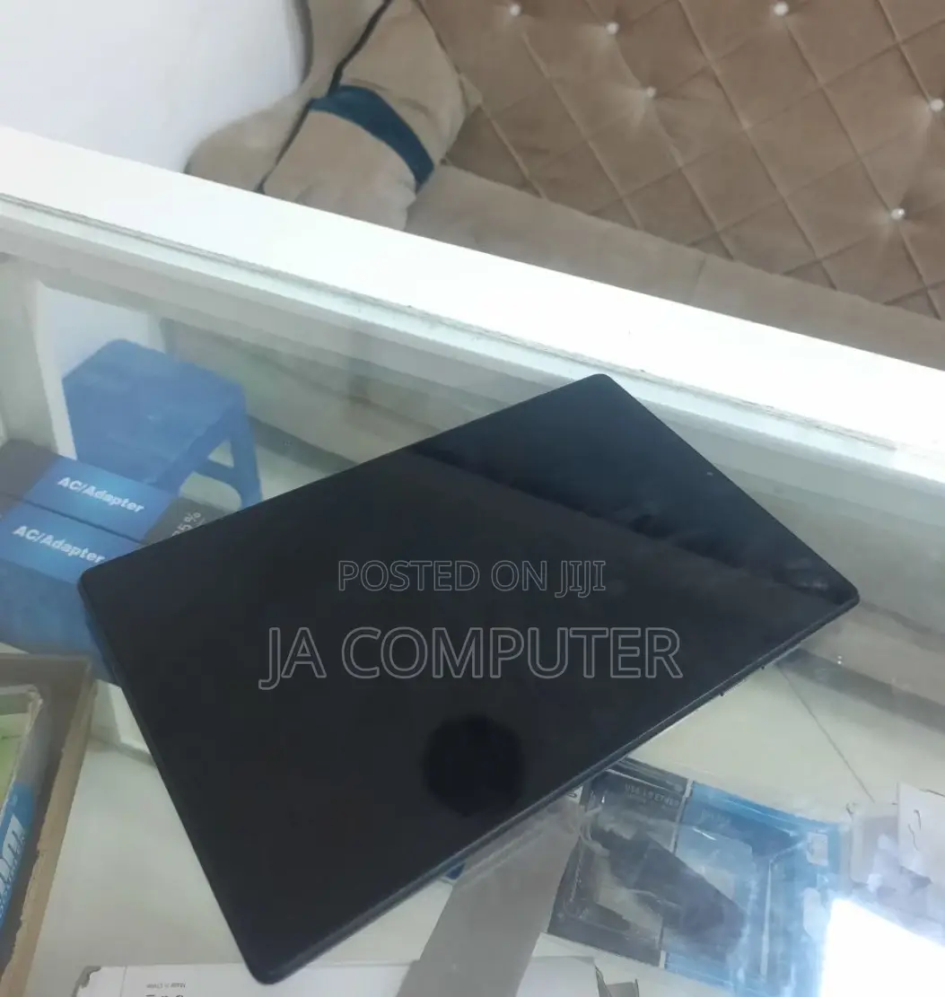 New Lenovo Tab M10 64 GB Black