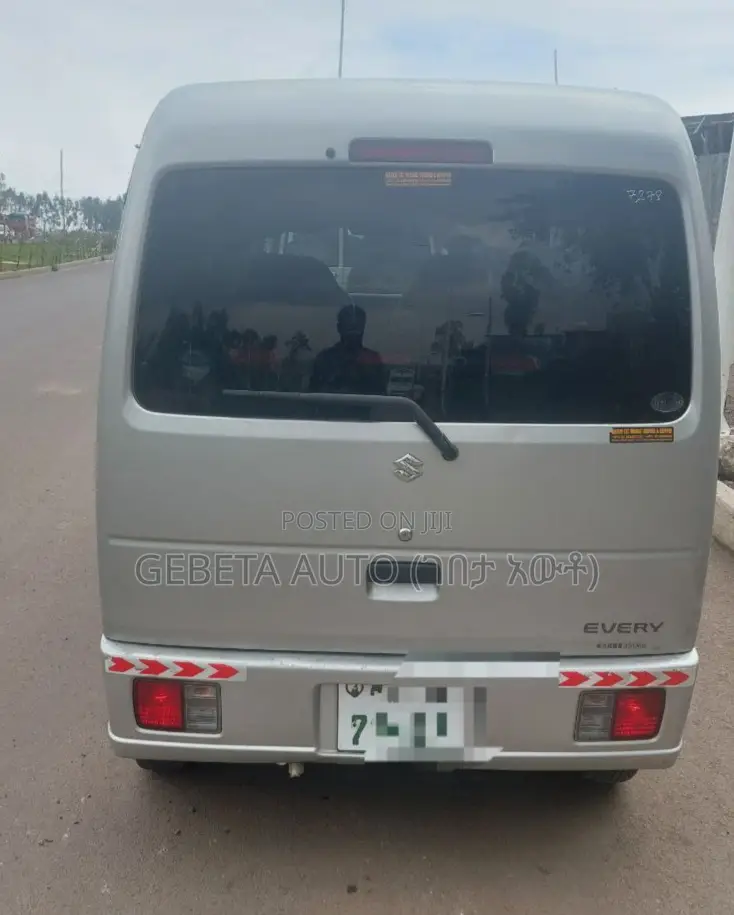 Suzuki Every Wagon 2012 Silver