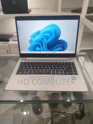 Photo - New Laptop HP EliteBook 840 16GB Intel Core I5 SSD 512GB