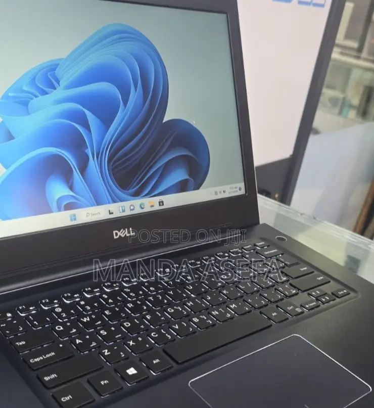 New Laptop Dell 16GB Intel Core I7 SSD 512GB