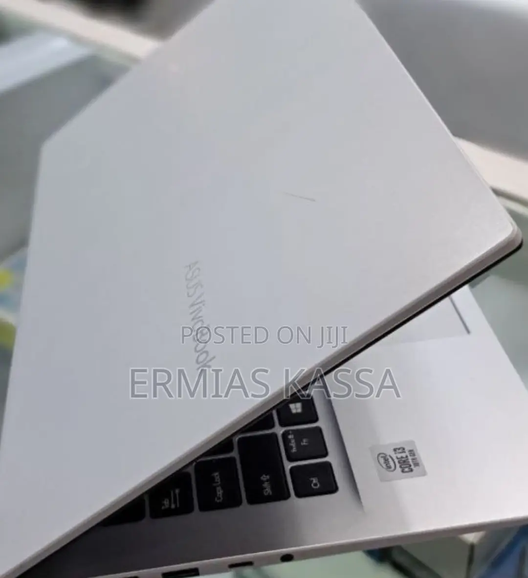 New Laptop Asus VivoBook 15 X505BA 8GB Intel Core i3 SSD 256GB