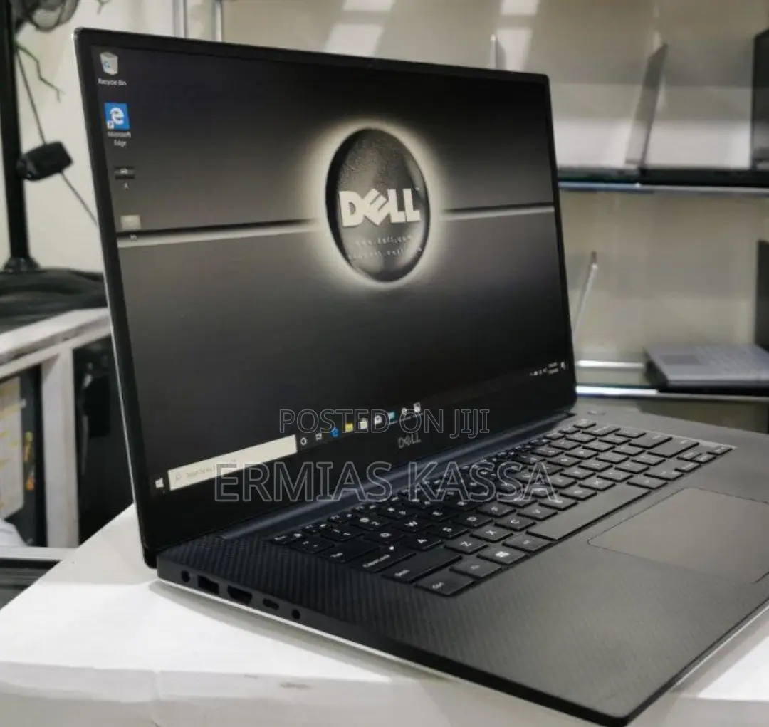 New Laptop Dell Precision 5530 16GB Intel Core I7 SSD 512GB
