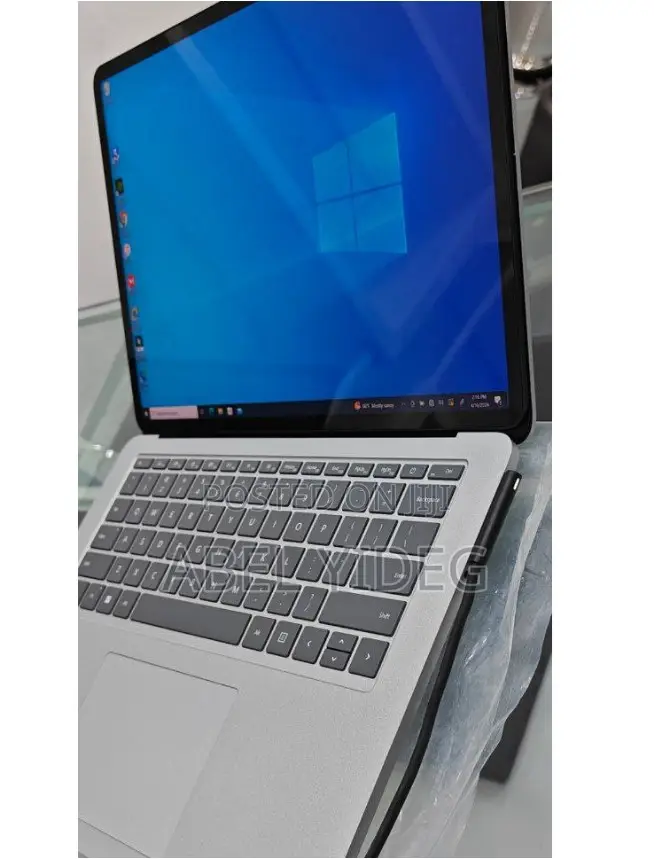 New Laptop Microsoft Surface Pro 9 16GB Intel Core I7 SSD 1T