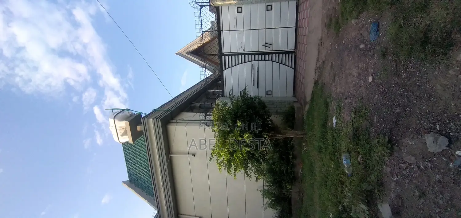 Furnished 3bdrm Villa in Fkr Grocery Akebabi, Adama for sale