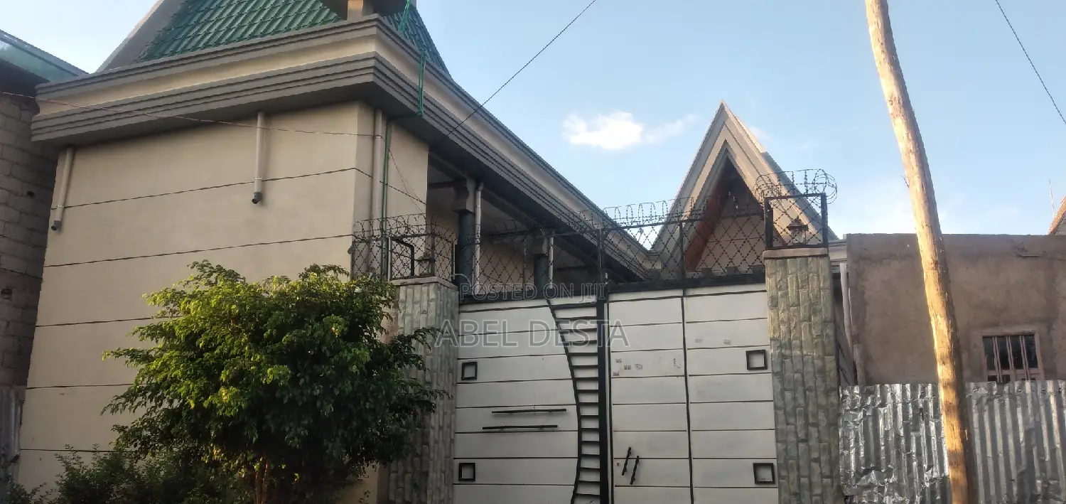 Furnished 3bdrm Villa in Fkr Grocery Akebabi, Adama for sale