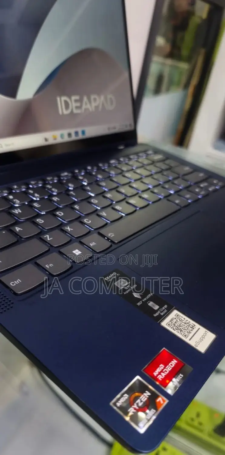 New Laptop Lenovo Ideapad 3 16GB AMD Ryzen 7 SSD 512GB