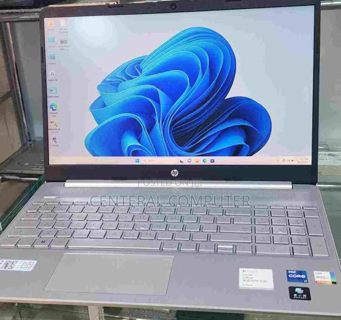 New Laptop HP Stream 11-Ah110hr 16GB Intel Core I7 SSD 512GB