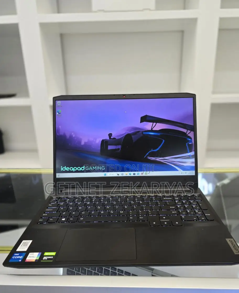 New Laptop Lenovo IdeaPad 300 8GB Intel Core I5 SSD 256GB