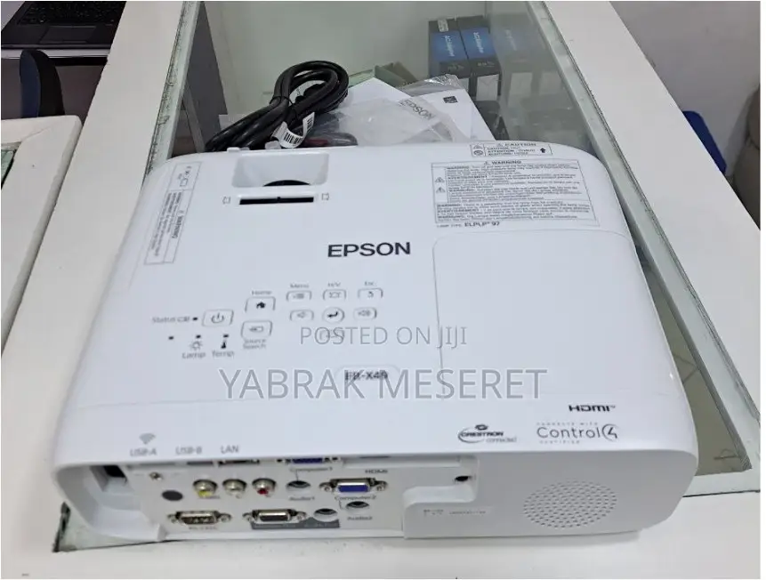 Brand New EPSON Projector With Manual CD and Cartoon