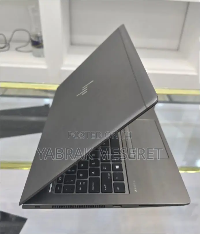 New Laptop HP ZBook 15 16GB Intel Core i7 SSD 512GB