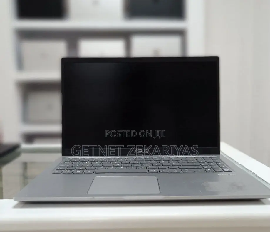 New Laptop Asus VivoBook 15 X505BA 8GB Intel Core I5 SSD 512GB
