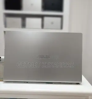 New Laptop Asus VivoBook 15 X505BA 8GB Intel Core I5 SSD 512GB