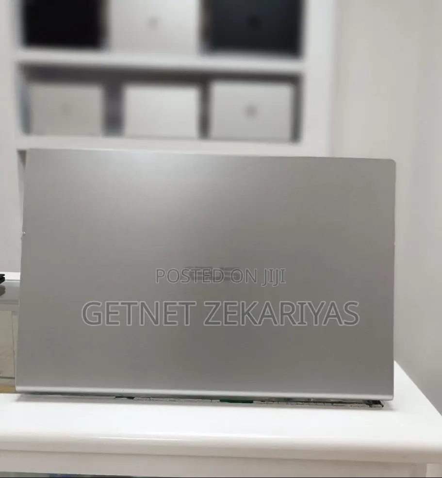 New Laptop Asus VivoBook 15 X505BA 8GB Intel Core I5 SSD 512GB