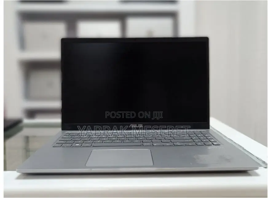 New Laptop Asus VivoBook 15 X505BA 8GB Intel Core I5 SSD 512GB