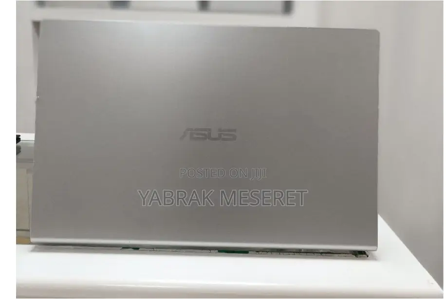 New Laptop Asus VivoBook 15 X505BA 8GB Intel Core I5 SSD 512GB