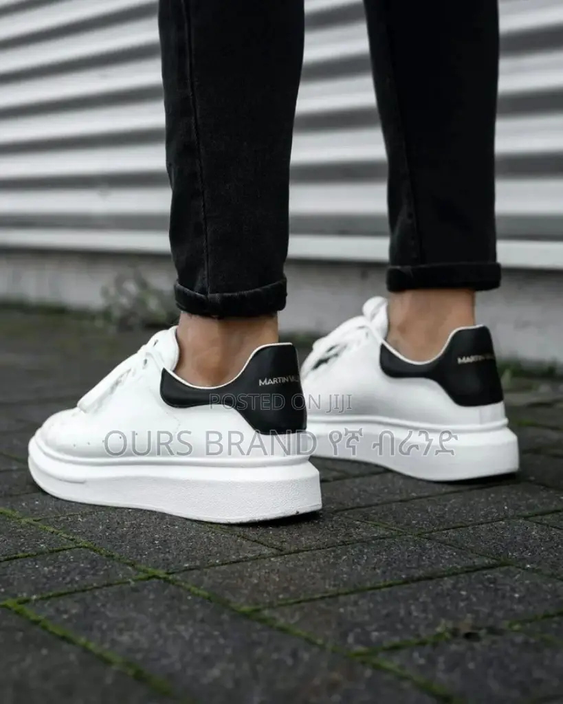 Alexander McQueen High Master Quality Luxurious Sneakers