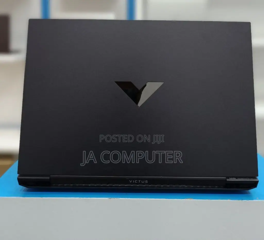 New Laptop HP Victus 16 16GB Intel Core I7 SSD 512GB