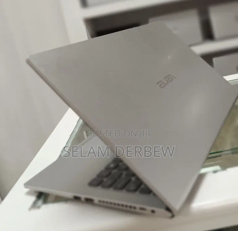 New Laptop Asus Vivobook E200HA 8GB Intel Core I5 SSD 512GB