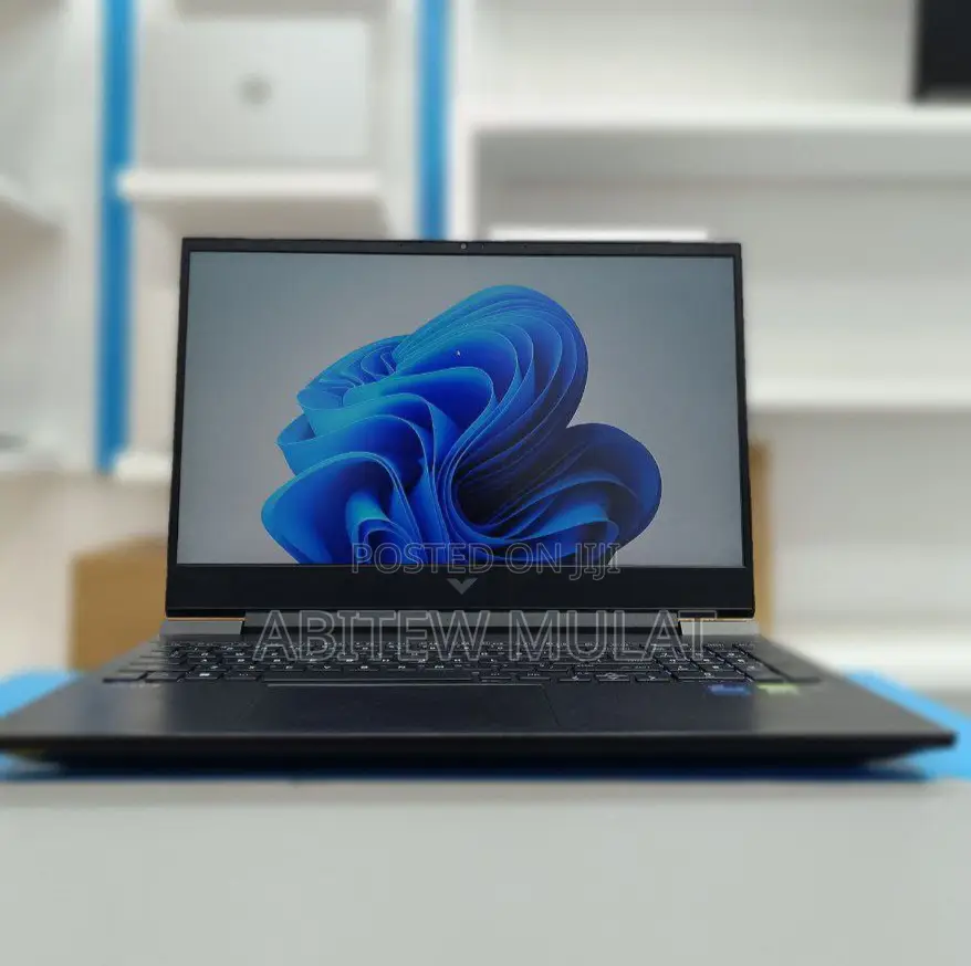 New Laptop HP Victus 16 16GB Intel Core I7 SSD 512GB