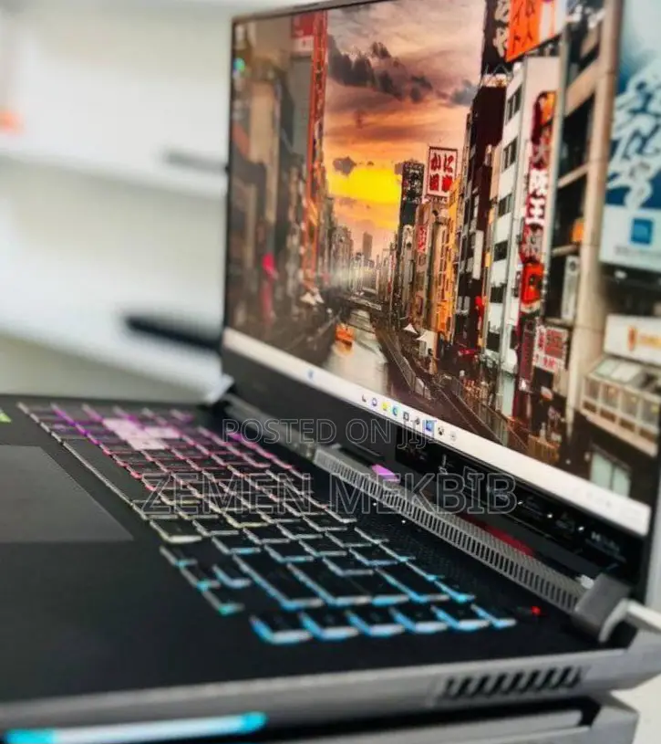 New Laptop Asus 16GB AMD Ryzen 5 SSD 1T