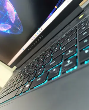 New Laptop Alienware M17x R2 16GB Intel Core I7 SSD 1T