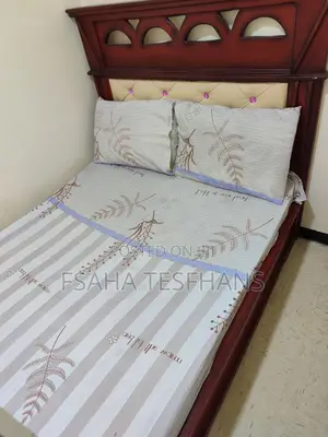 Furnished 5bdrm House in G+2 House, Yeka for rent