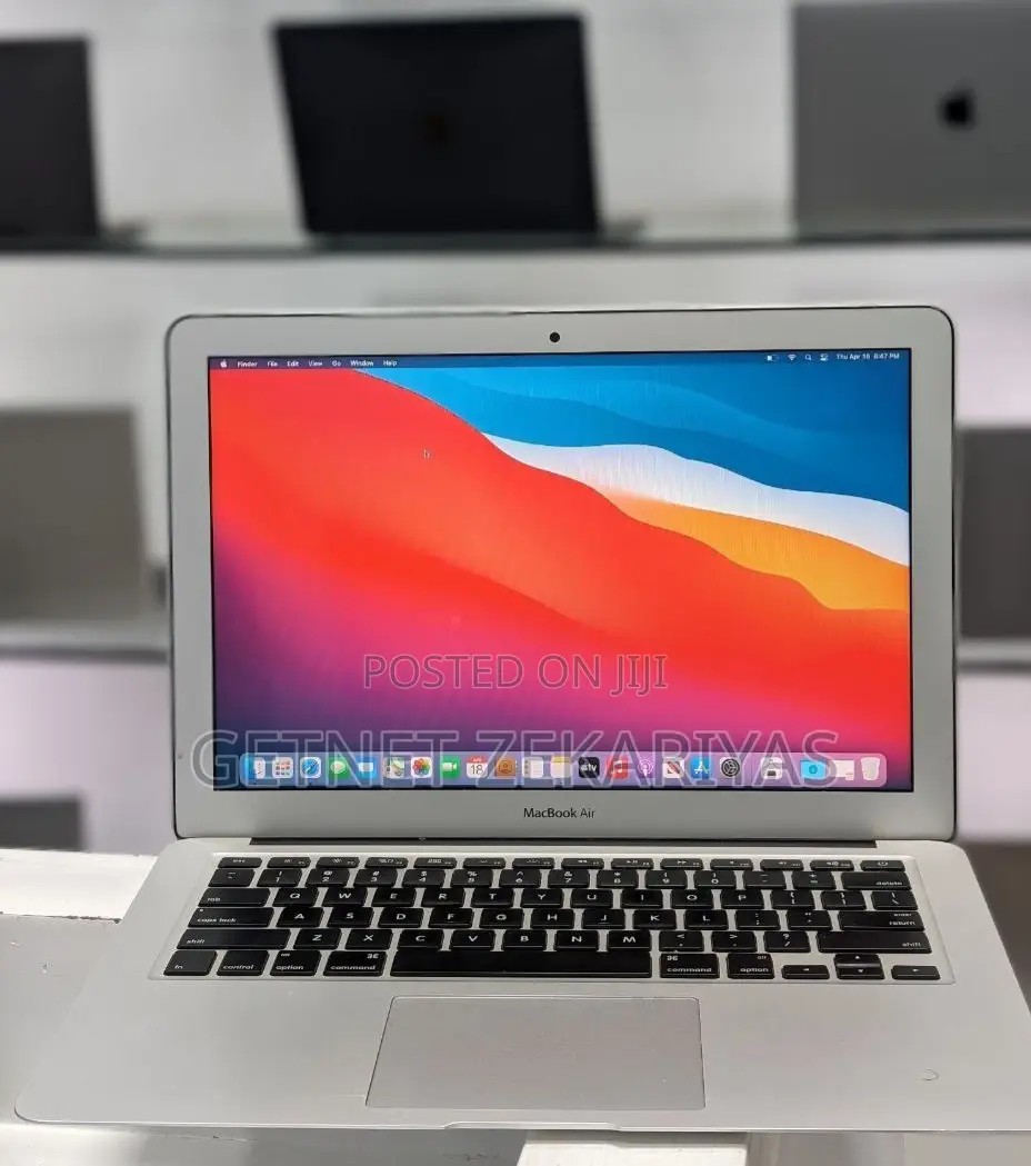 New Laptop Apple MacBook Air 2018 8GB Intel Core i7 SSD 256GB