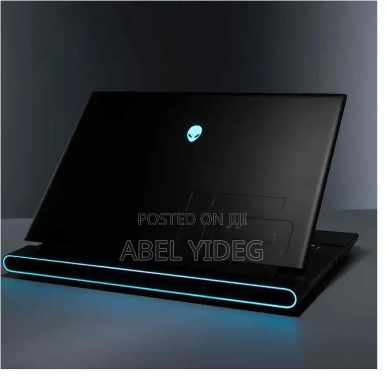 New Laptop Alienware M17x R2 16GB Intel Core I9 SSD 1T