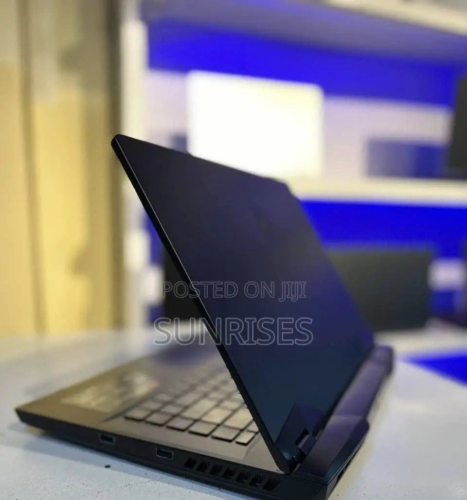 New Laptop MSI GP75 Leopard 16GB Intel Core I7 SSD 1T