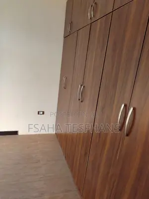 5bdrm House in G+2 House, Yeka for rent