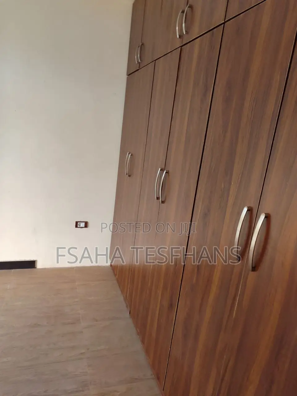5bdrm House in G+2 House, Yeka for rent