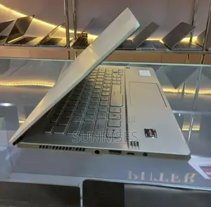 New Laptop Asus ROG ZEPHYRUS (GX501) 40GB AMD Ryzen 9 SSD 2T