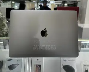 New Laptop Apple MacBook Pro 2017 8GB Intel Core I5 SSD 256GB