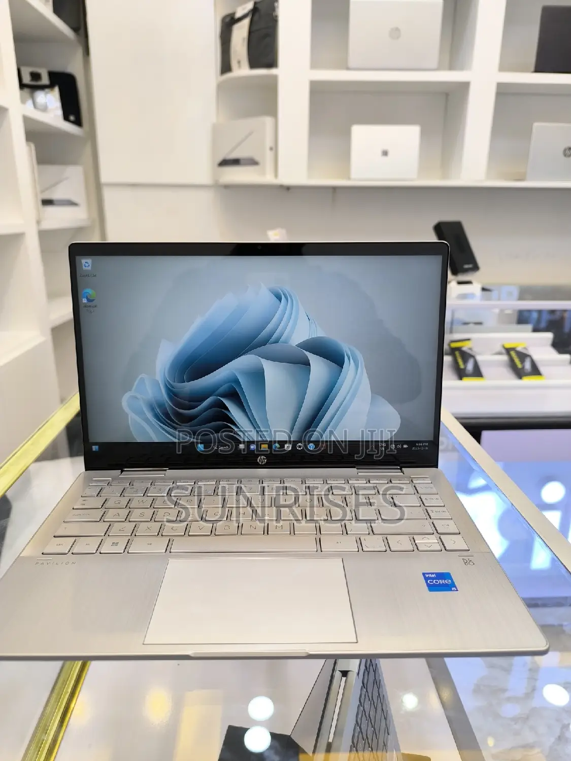 New Laptop HP Pavilion 13 X360 16GB Intel Core I5 SSD 512GB